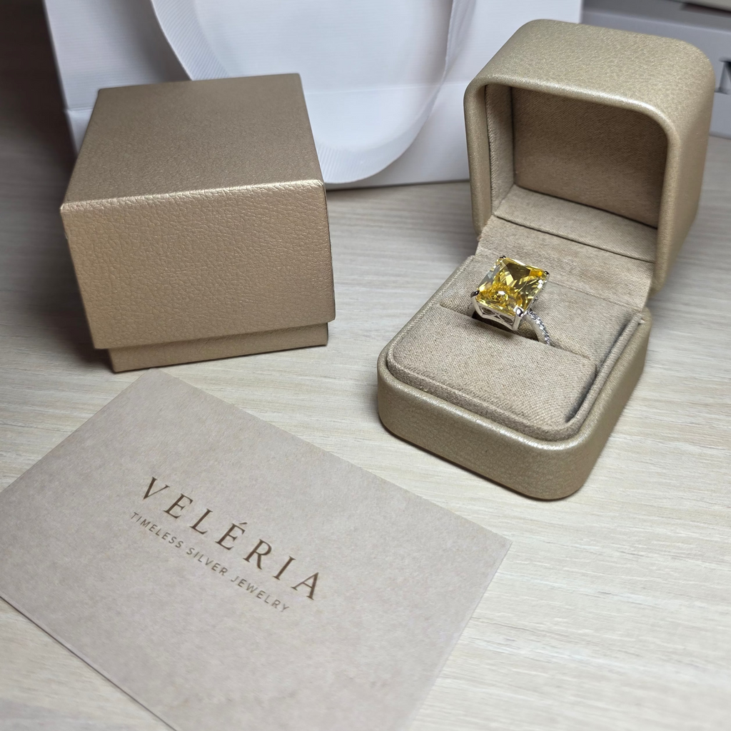 Champagne Ring