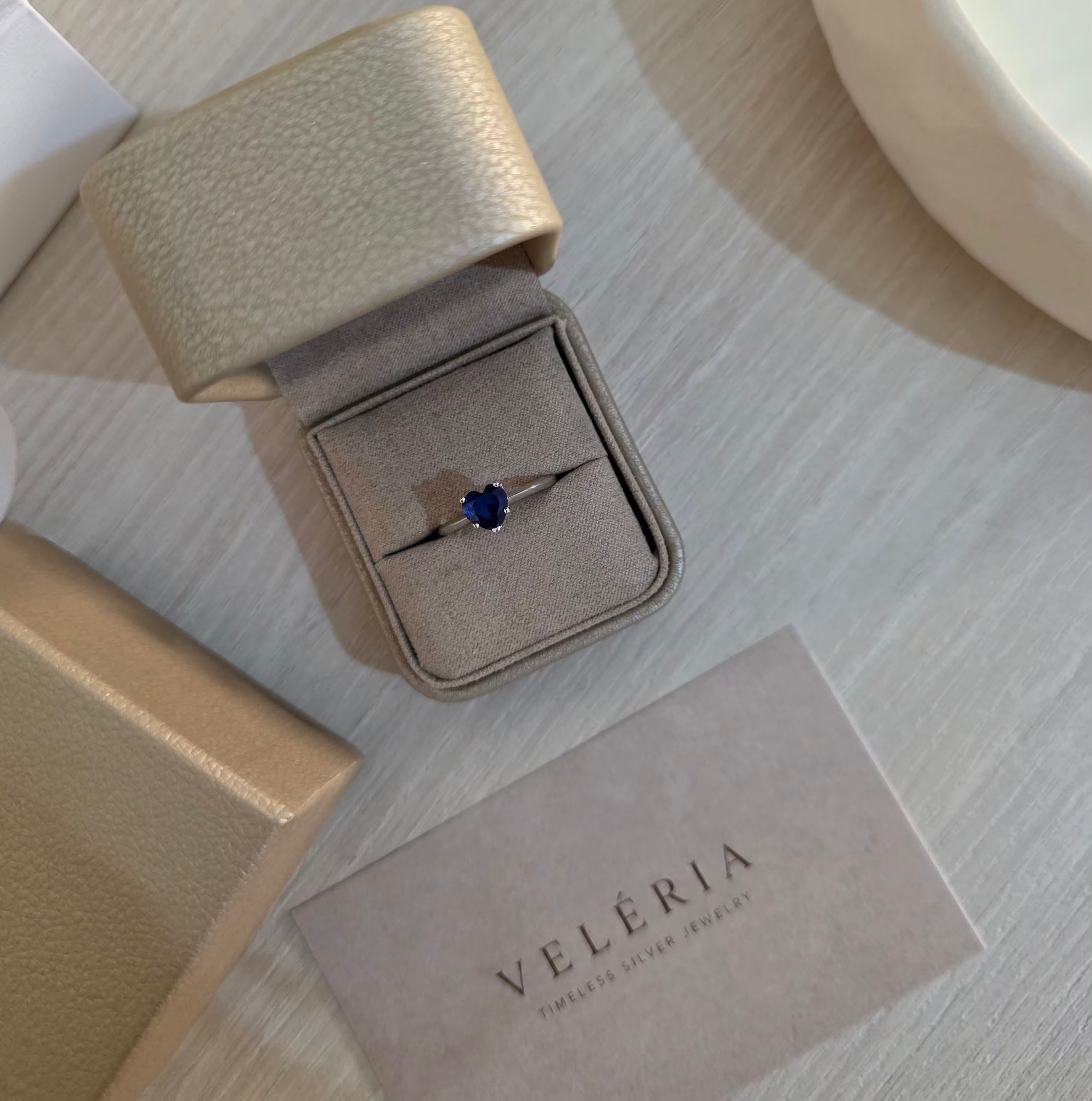 Amora Hearts Blue Ring