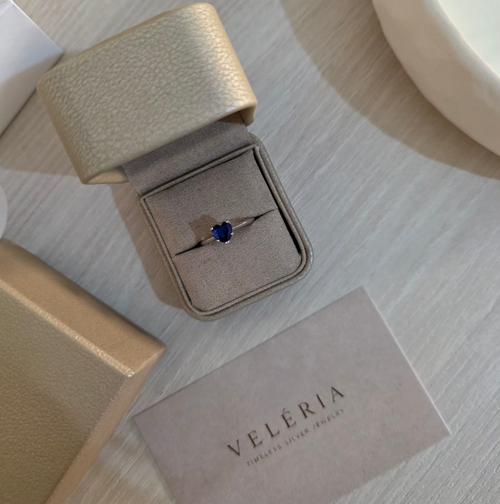 Amora Hearts Blue Ring